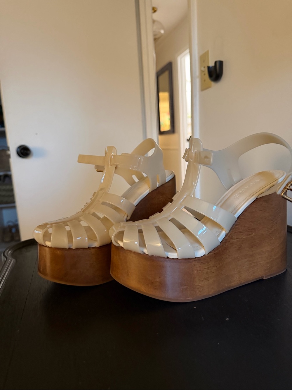 FARM Rio Cream Patent Platform Wedge Sandals - Picture 2 of 4